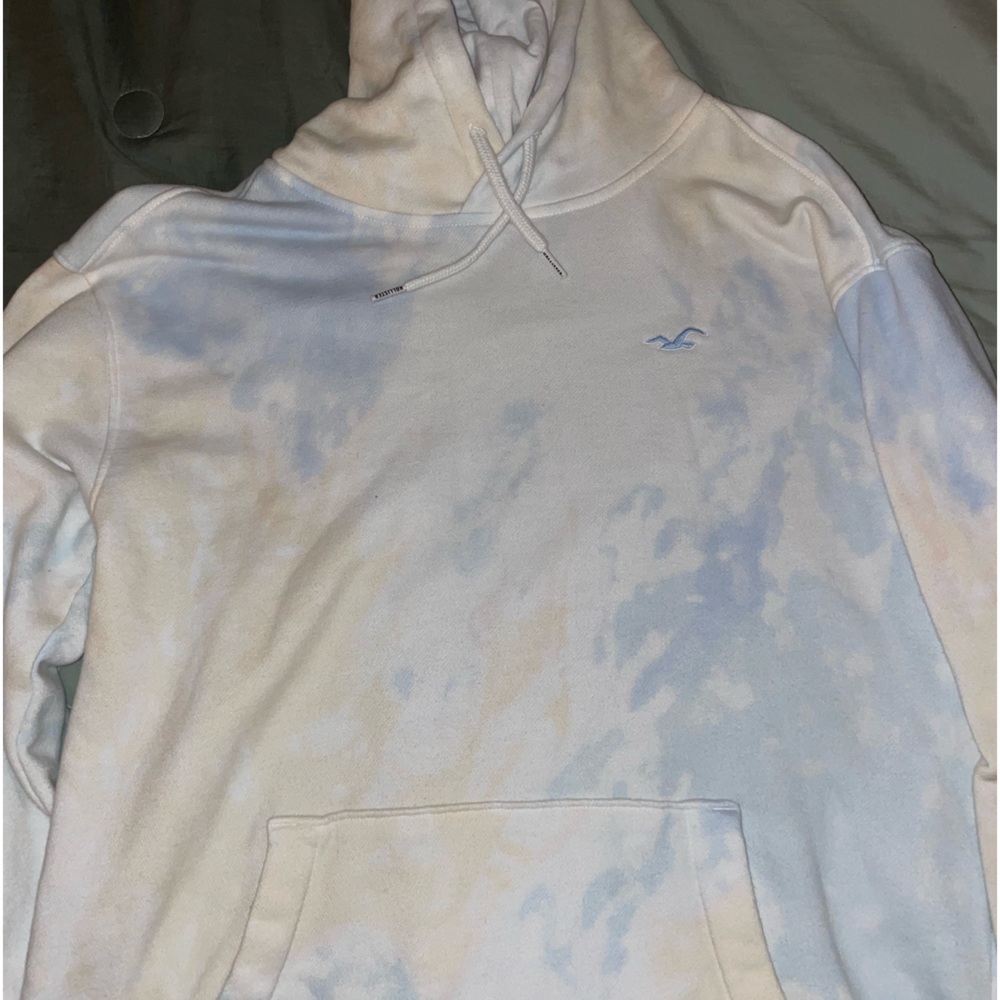 Tye dye women’s hoodie.